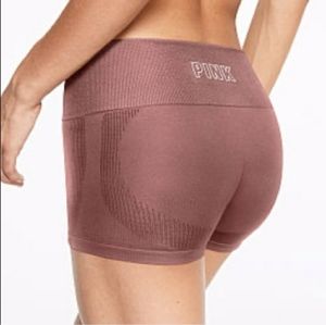 NWT Victorias Seamless Shorts S